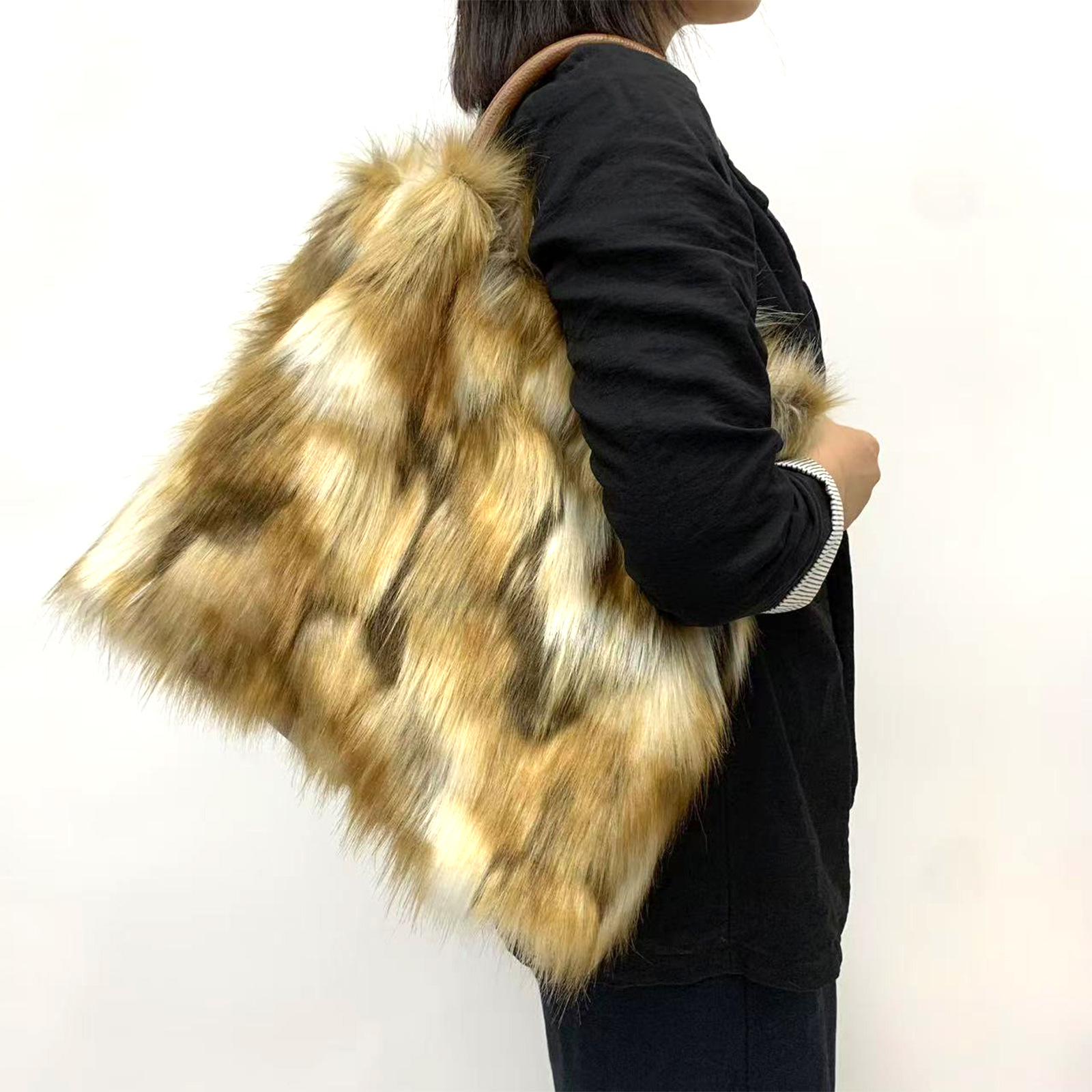 Grande Borsa a Tracolla in Pel - Interior Design Warm recensione e prezzo